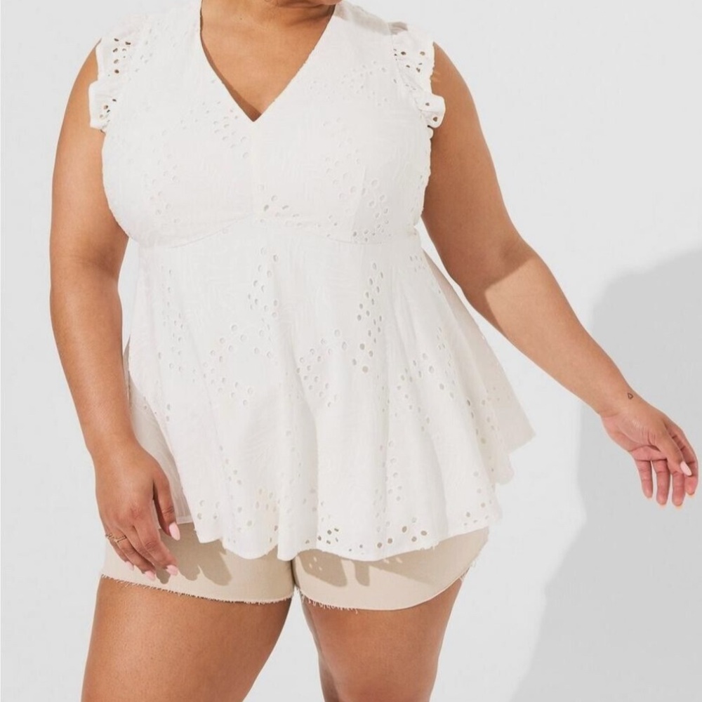 Torrid White Eyelet Babydoll Top Size 4X